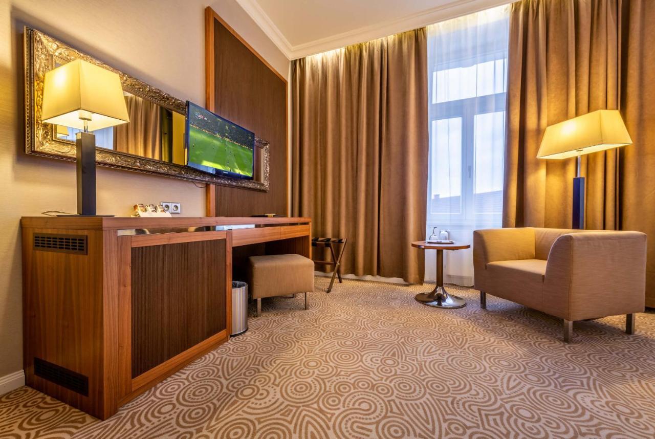 Elizabeth Hotel 4*